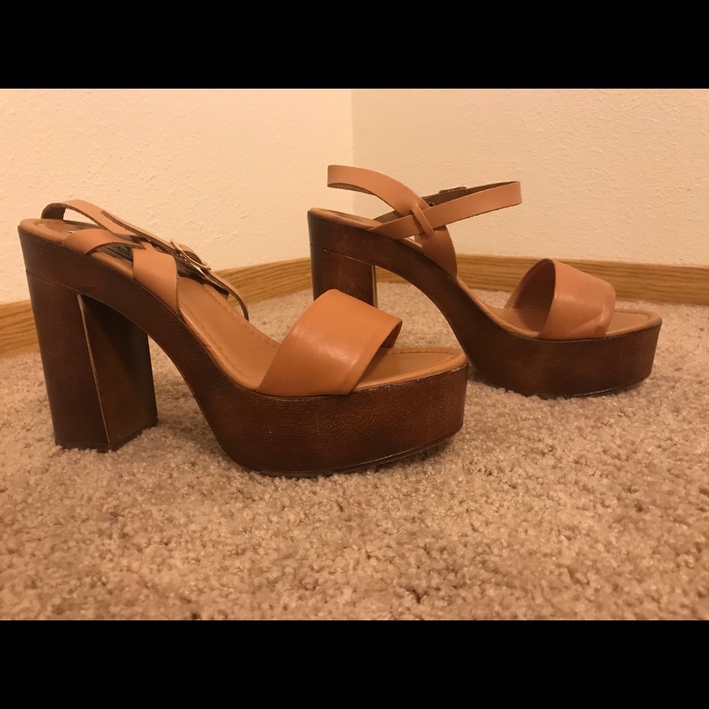Steve Madden Block Sandal